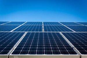 Solar Panels in Urban Settings: Adapting to Limited Space